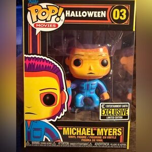Funko Pop Michael Myers Exclusive Vinyl Figure - Blacklight-Glow
